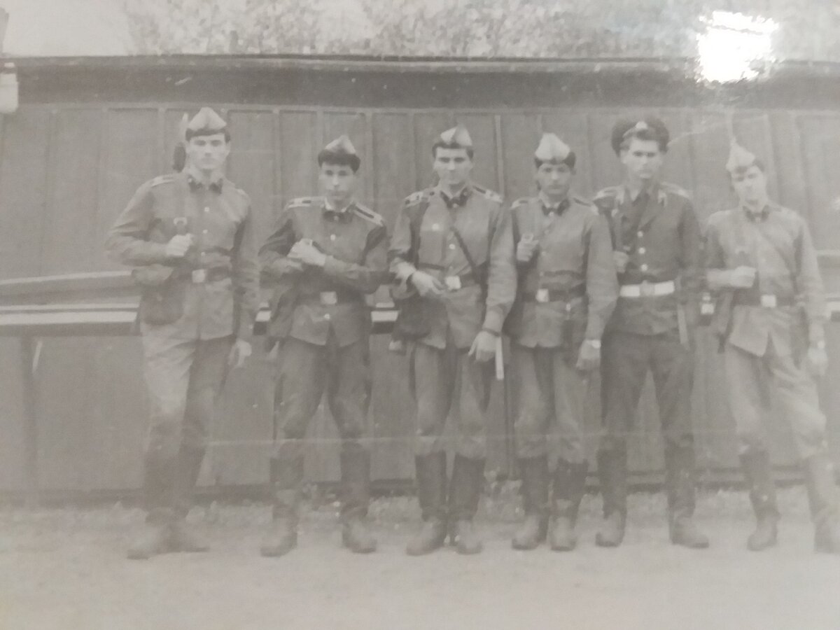 Смена караула...