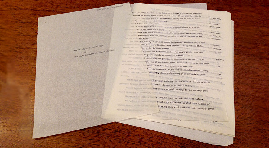 Рукопись Черчилля «Winston Churchill's essay on alien life found»