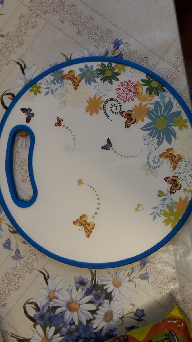 Разделочная доска ,дм не знаю 