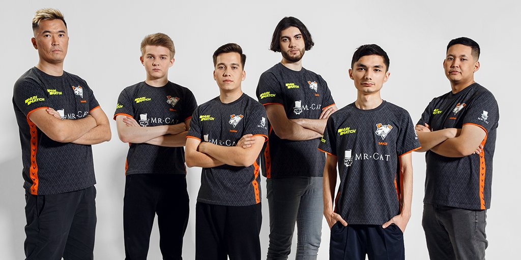 Состав команды Virtus.pro