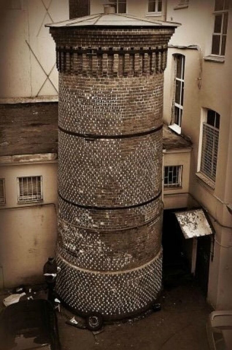 Аптека пеля и башня грифонов. Аптека доктора пеля башня грифонов. Башня грифонов на васильевском острове. Башни элемент васильевский остров. Башня пеля васильевский остров.