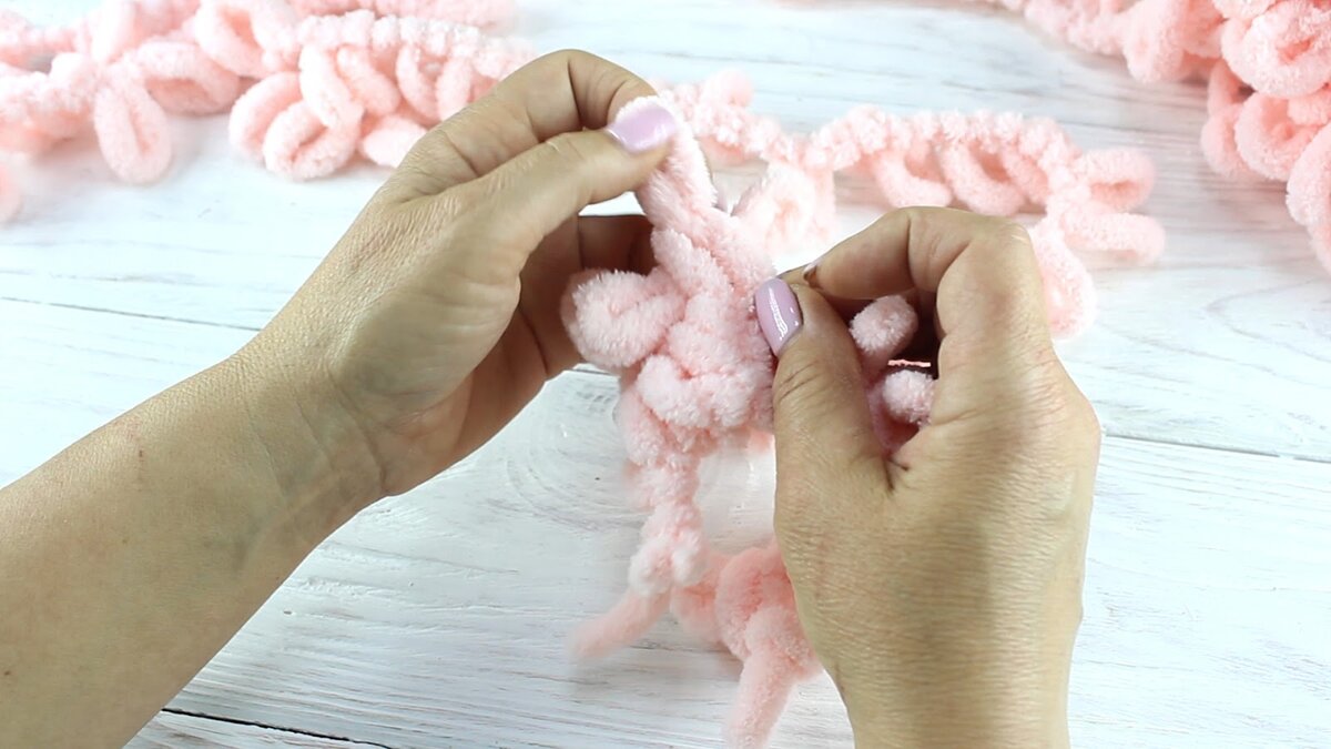 Вязание из пряжи alize puffy. Пряжа ализе пуффи петлями. Пряжа с петельками для вязания. Пряжа ализе пуффи. Пряжа ализе пуффи петлями.