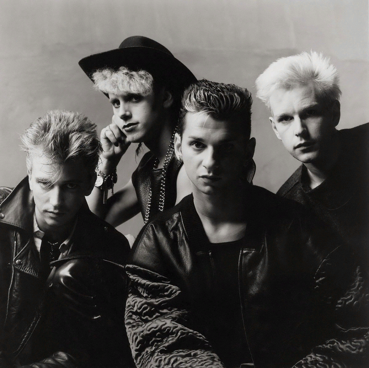 Депеш мод 90 года. Группа Depeche Mode 1987. Depeche Mode 80s. Depeche Mode 80. Depeche Mode 1983.