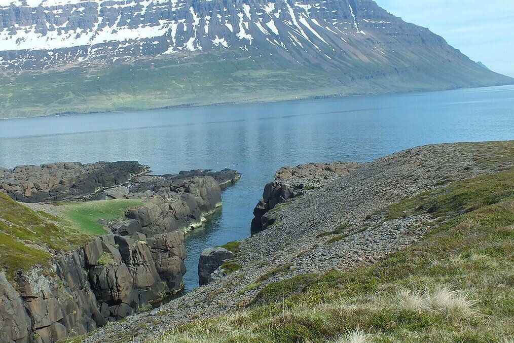 Варангер фьорд. Варангер. Варяжский фьорд. Побережью варангер фьорда. Киркенес фьорды.