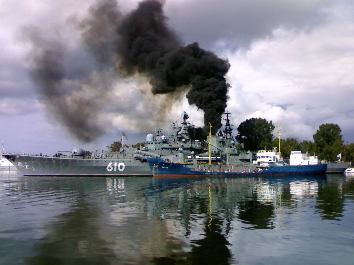 Эсминец "Настойчивый". Источник: forums.airbase.ru