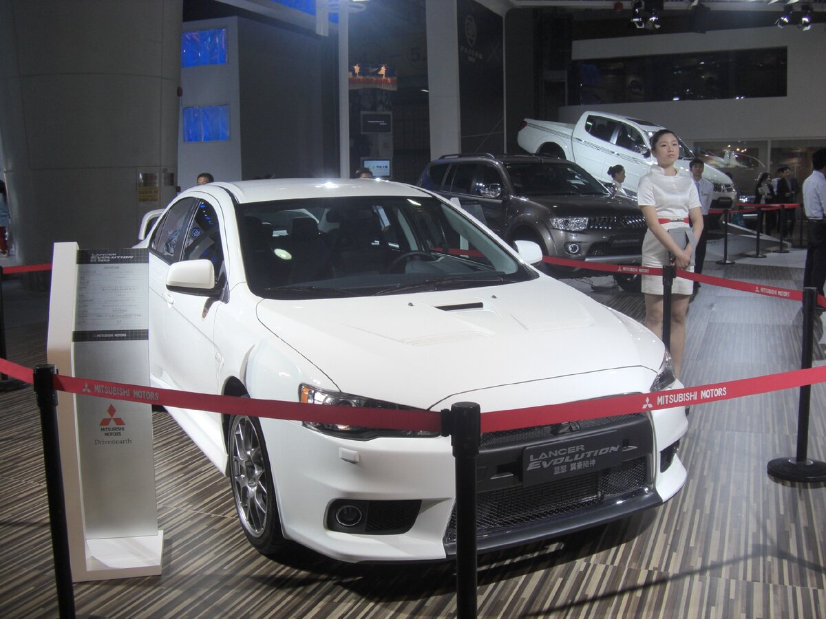 Проблемы мицубиси. Mitsubishi Lancer 10 Evolution с завода изготовителя. Mitsubishi Lancer 10 для китайского рынка. Mitsubishi CN. Крутящий момент Mitsubishi Lancer 10 2.0.