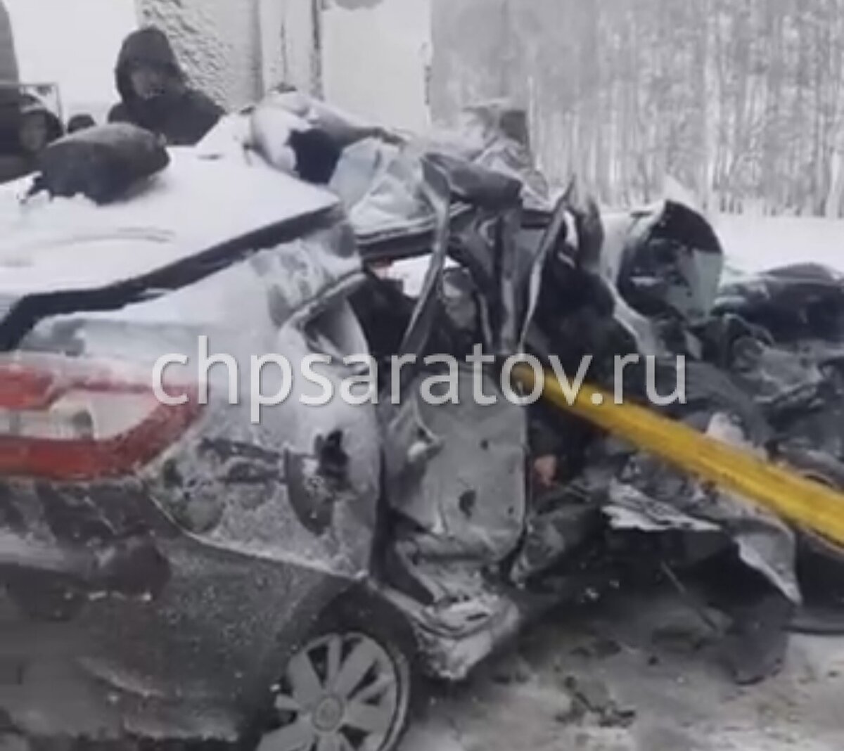 В результате ДТП погибли два человека из Lada, так же в салоне легкового автомобиля находился ребёнок, он был госпитализирован медиками скорой помощи в медучреждение.
