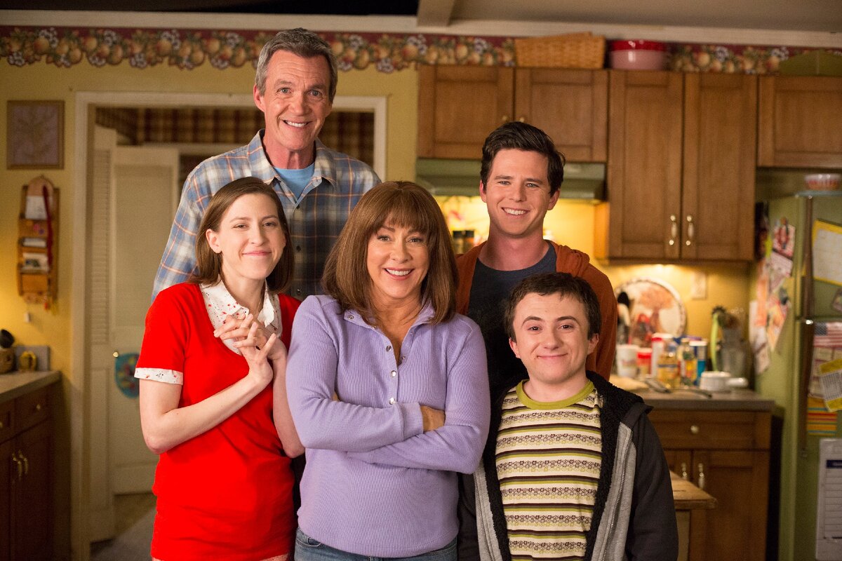 Кадр из сериала "The middle"(середнячки), источник Яндекс Картинки