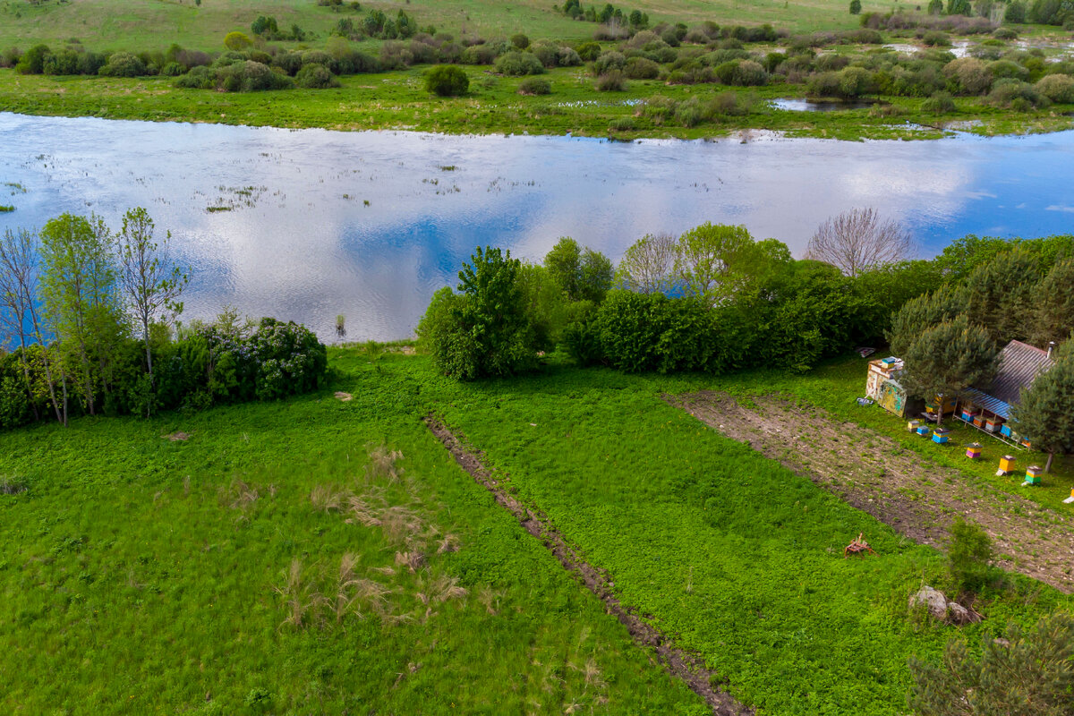 Хутор у реки в Беларуси