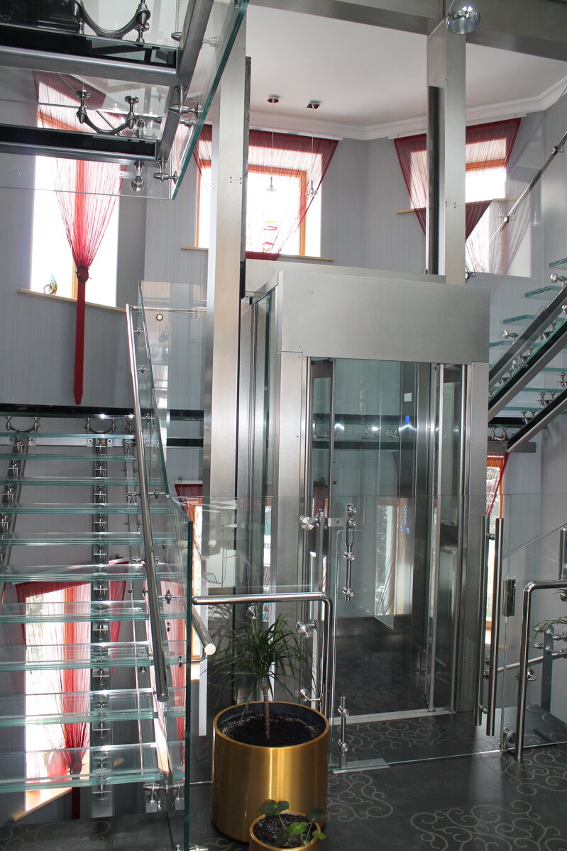 Хотите такой лифт в своем коттедже?