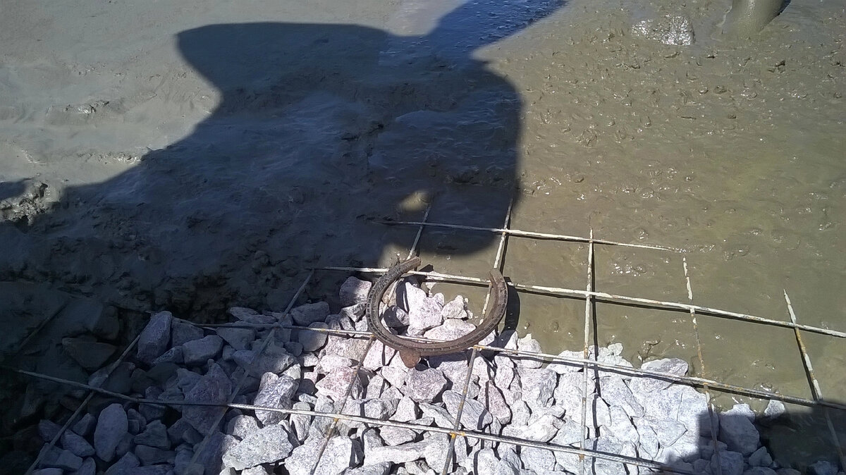 На счастье конечно)