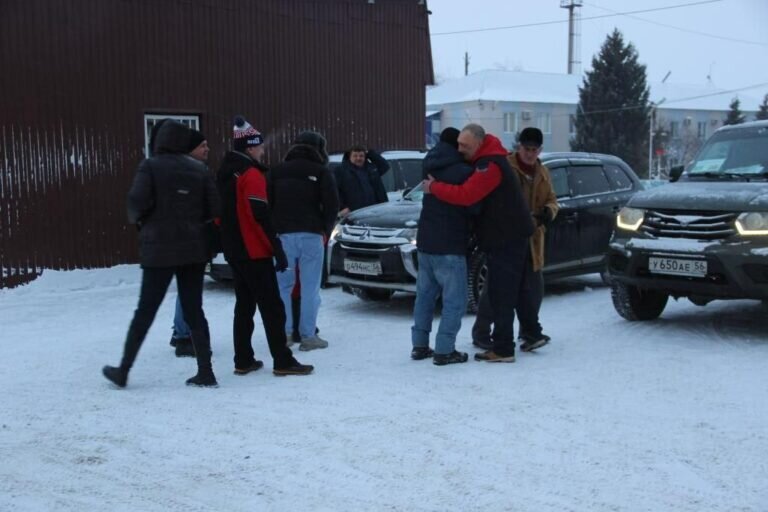    Бузулукские пограничники отправили землякам, участвующим в спецоперации, УАЗ «Патриот» Кристина Просвиркина
