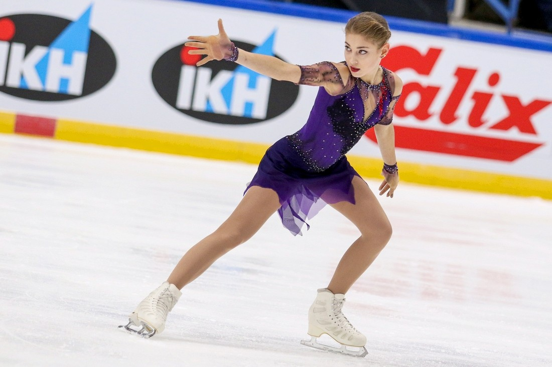 фигуристки в черных колготках. произвольная программа алены. алëна косторная сумерки. алена косторная фигурное. алена косторная фигуристка 2021.