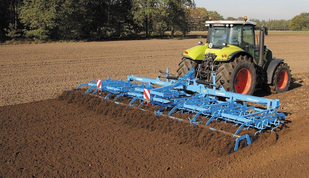 Обработка почвы под ячмень. Обработка почвы под ячмень. Обработка почвы под зерновые культуры. Весенние полевые работы. Нулевая технология обработки почвы.
