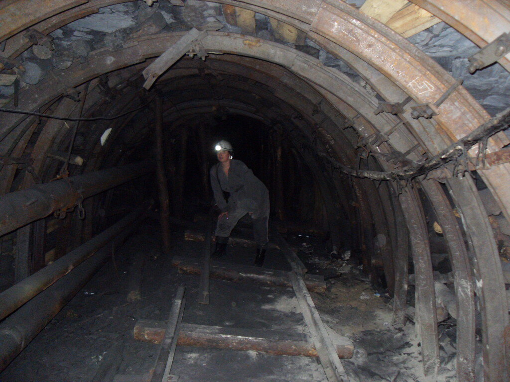 Женщина в шахте | Маргарита Армани | Дзен