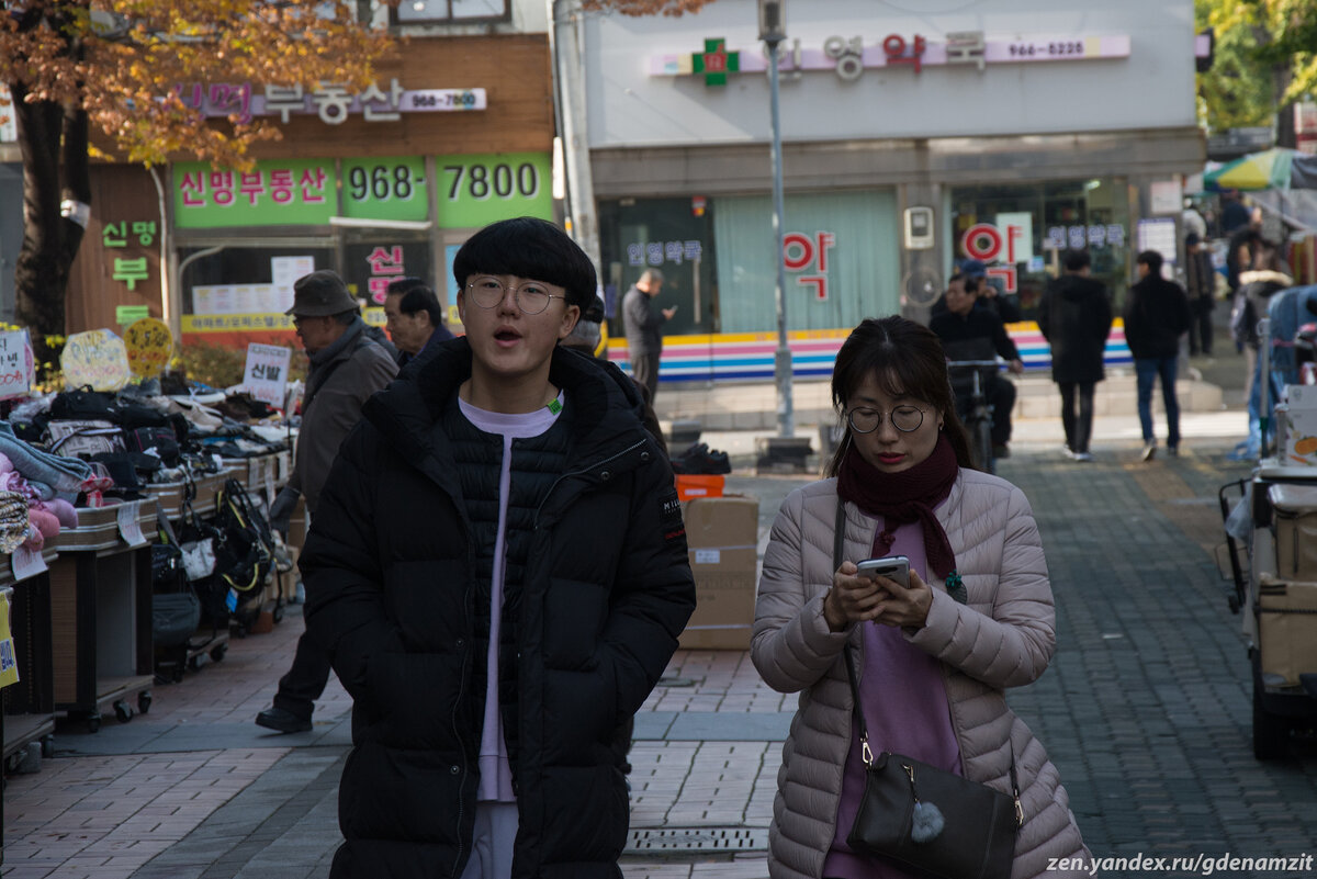 10 фото обычных мужчин в Корее, которые выглядят лучше, чем многие наши девушки по утрам