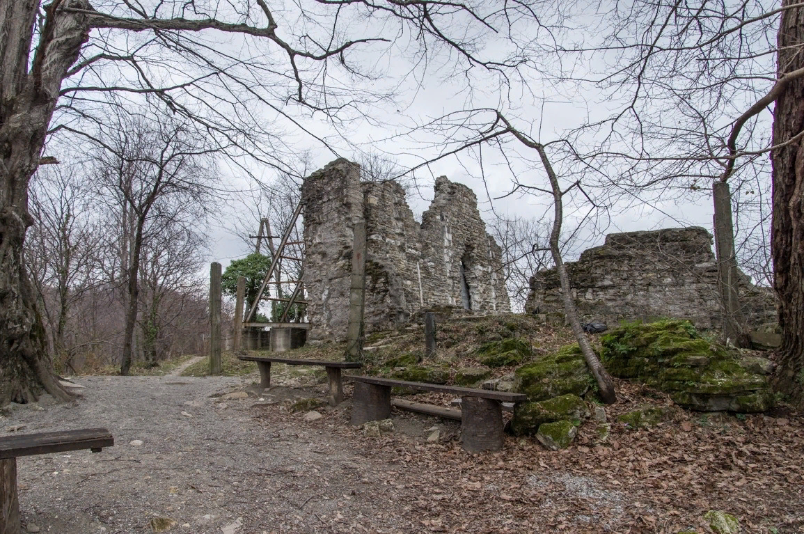 Византийский (Лооский) храм