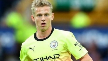 Фото: TwitterСумевший заслужить доверие самого Хосепа Гвардиолы в «Манчестер Сити» украинец Александр Зинченко ныне переживает, пожалуй, лучшие годы в своей карьере. Но так было далеко не всегда. Для того, чтобы снова играть в футбол, несколько лет назад Александру пришлось отправиться на географический край Европы, в российский город Уфу, который от Урала отделяет всего около 100 километров. Уфа – это один из крупнейших по населению городов России, являющийся столицей Башкортостана, однако считающийся все-таки весьма провинциальным населенным пунктом по российским меркам.
