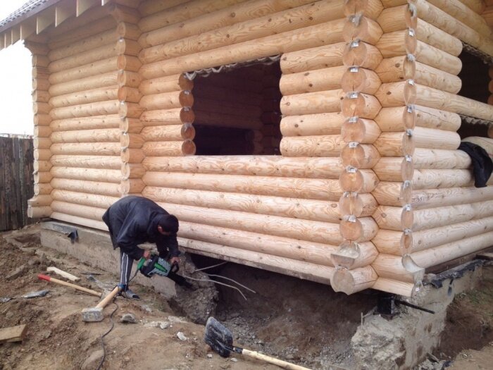 Замена гнилых венцов деревянного дома