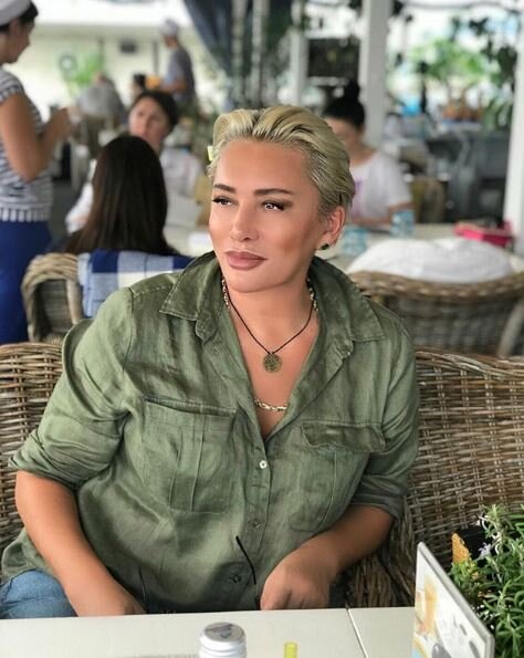Элина с кем встречается Выглядеть стильно после 50, на примере мамы Элины Камирен Жизнь ЭКС-участников Д