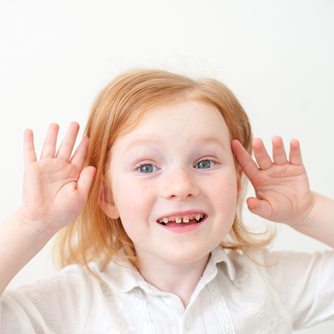 Кариес, ставший причиной разрушения и потери зубов, может также повредить коронку постоянных зубов, развивающихся под ними.