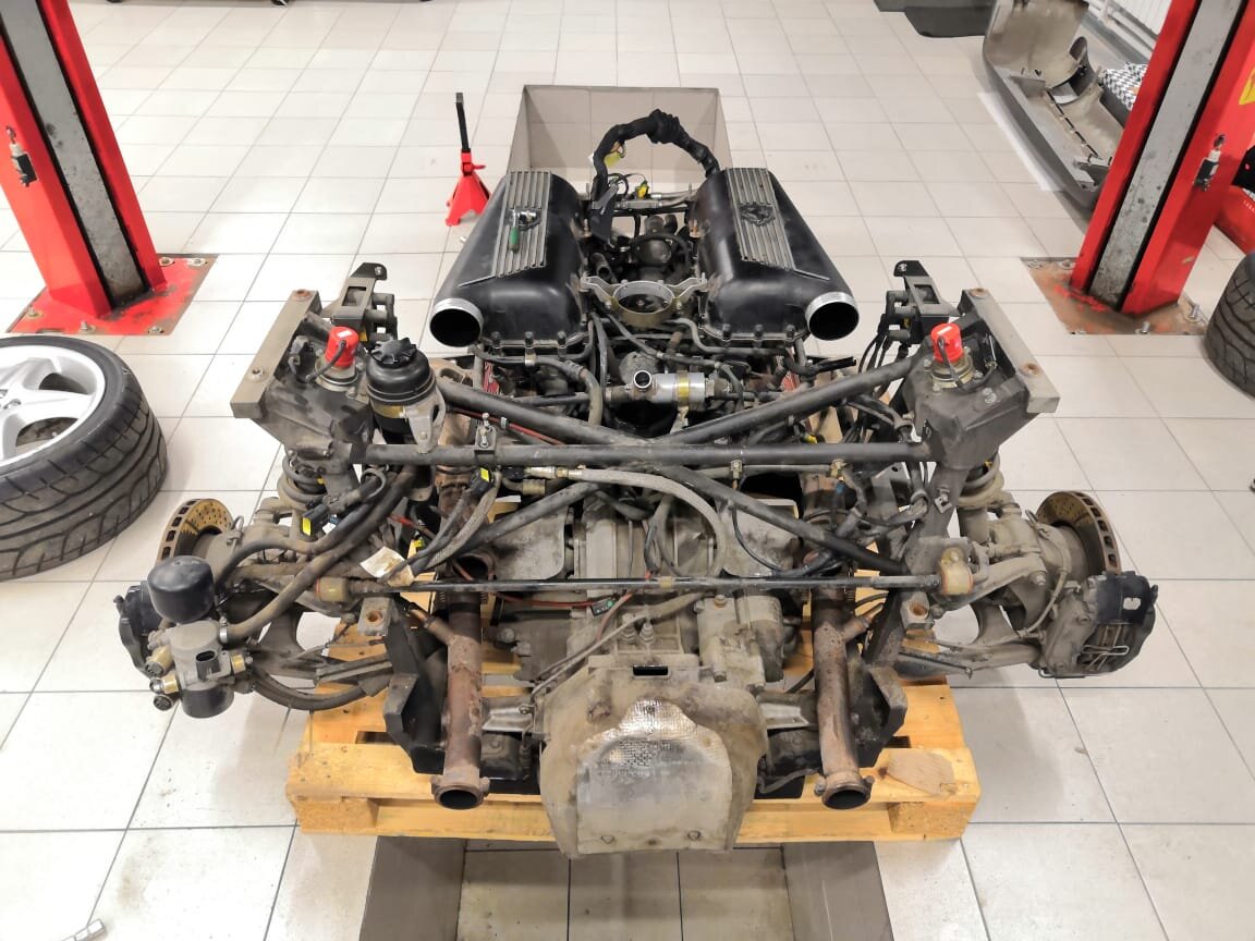 Решил поменять ремни ГРМ,пришлось разобрать пол машины