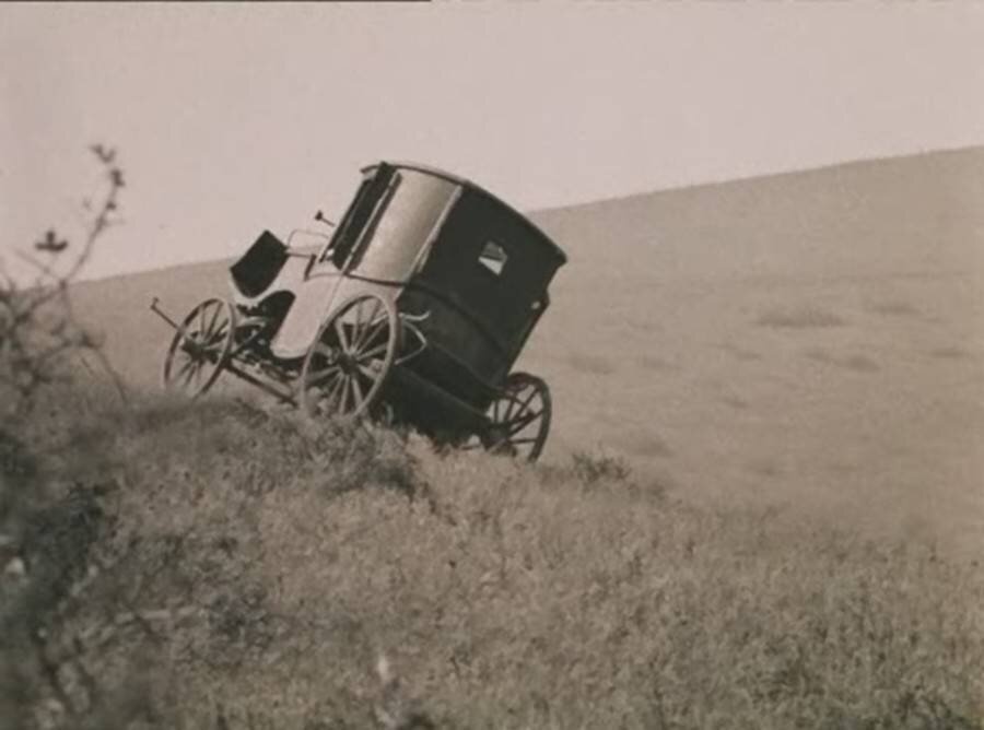 Символ крушения старого мира