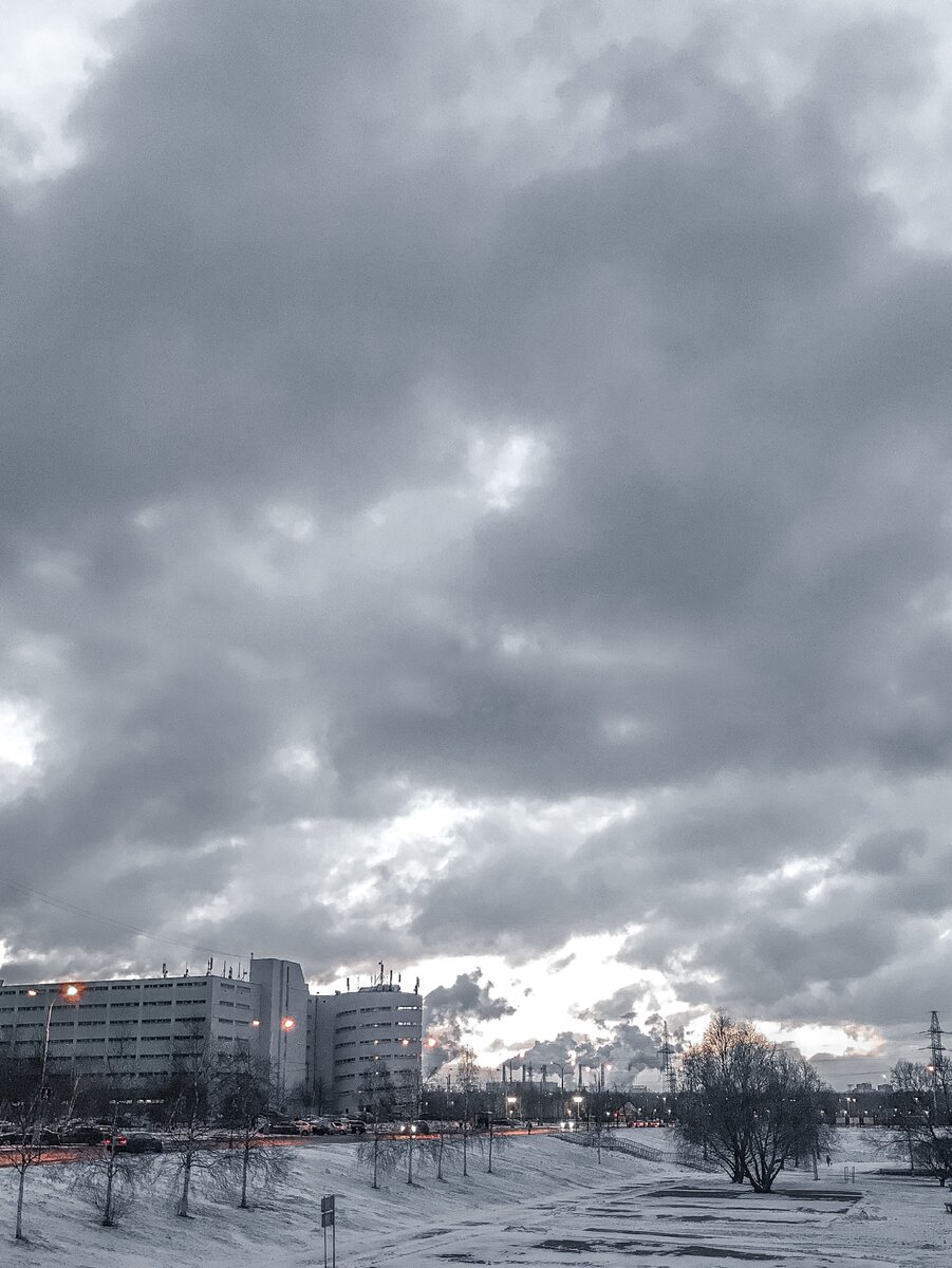 Ранее утро. Москва. Марьино. iPhone 7