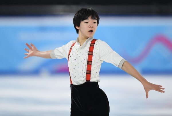 Бронзовый призер Чемпионата Четырех Континентов 2020 Юма Кагияма, в образе Чарли Чаплина. Фото с  сайта visualrian.ru