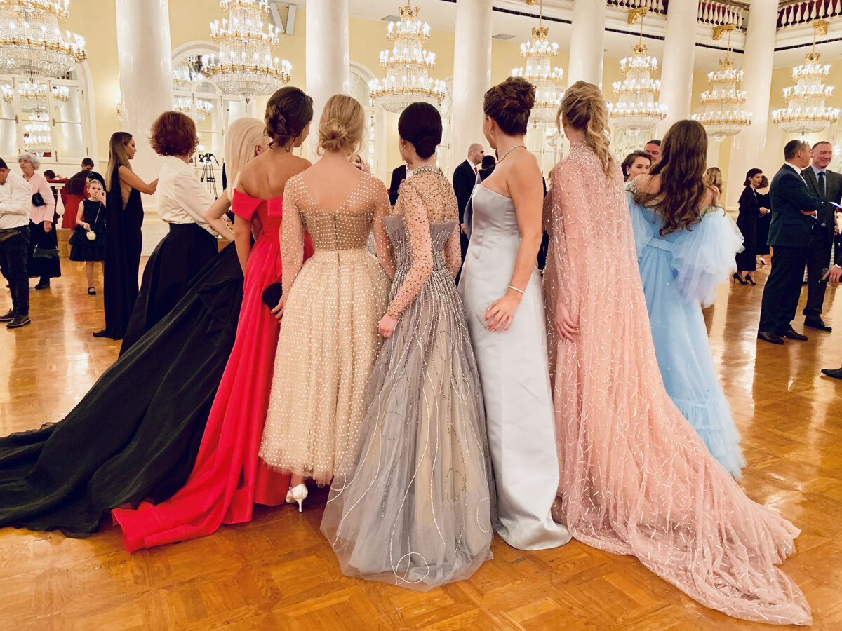 https://www.tatler.ru/tatlers-debutante-ball/bal-debyutantok-tatler-2018-za-kulisami-glavnogo-svetskogo-sobytiya-sezona/gallery/13393/226915