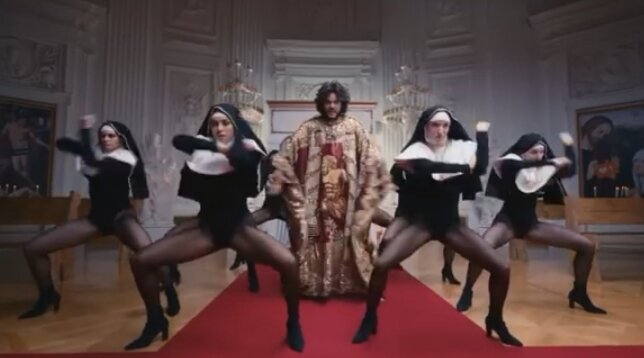 Фото из клипа Киркорова из открытого доступа Яндекс 