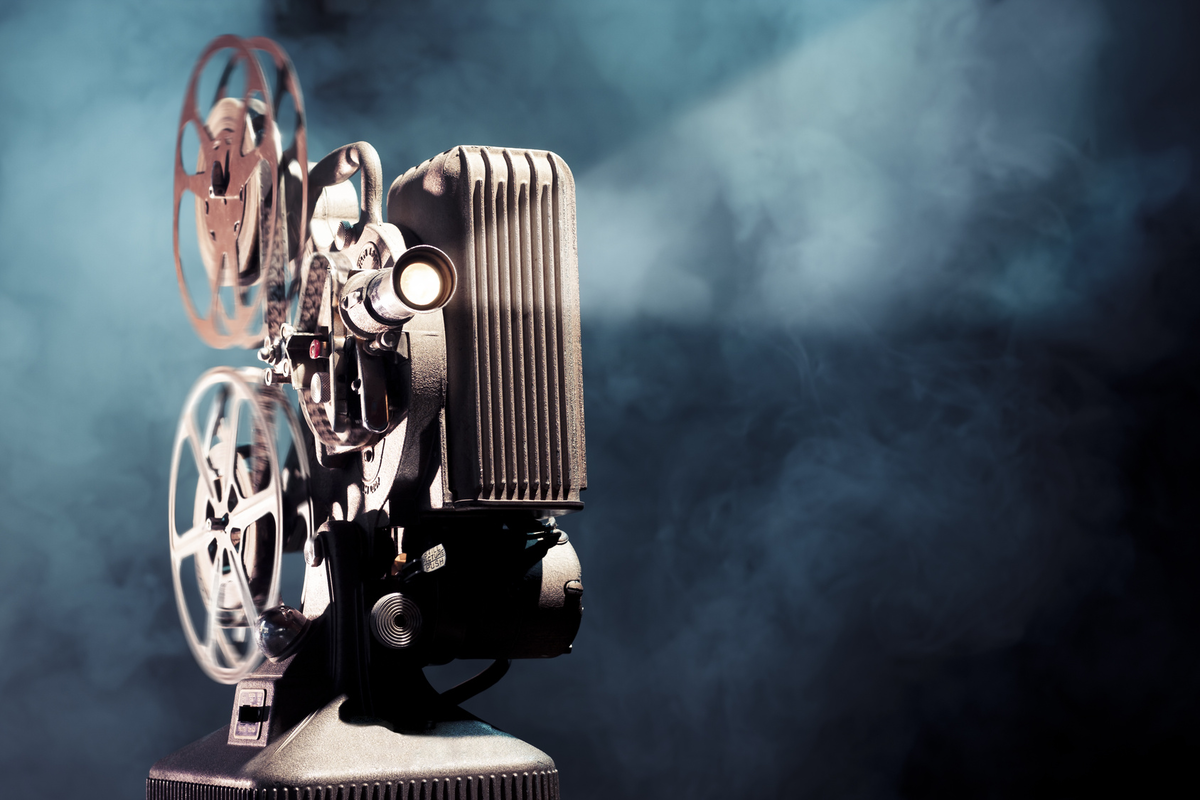 Cinema industry. Кинопроектор. Кинематограф. Старая кинокамера. Старый кинопроектор.