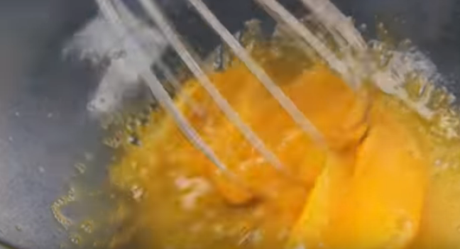 Просто смешайте молоко с кефиром! Эту Масленицу Вы запомните надолго!