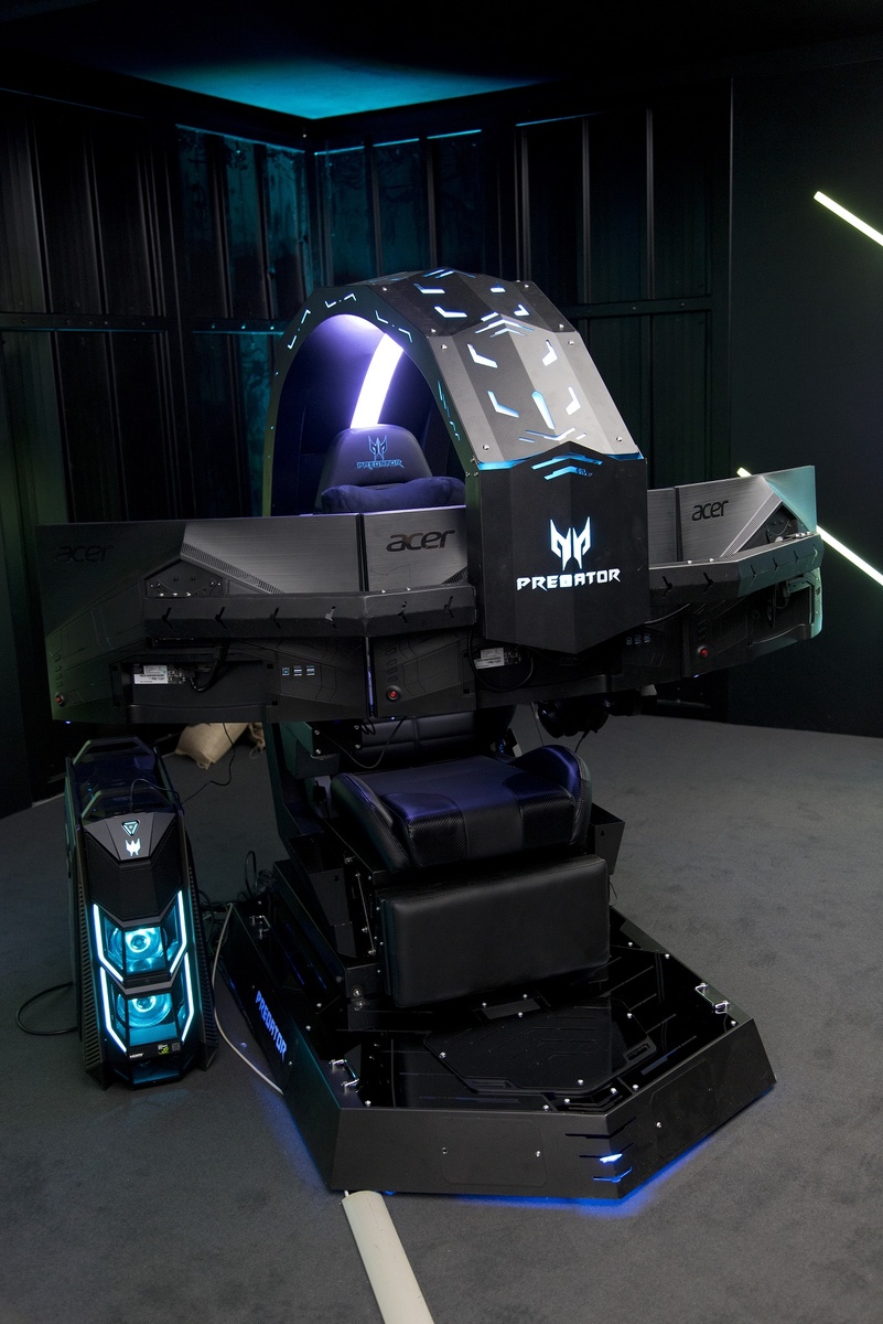 Новинка - acer predator thronos (за пару лимонов рублей). Но, это того стоит:)