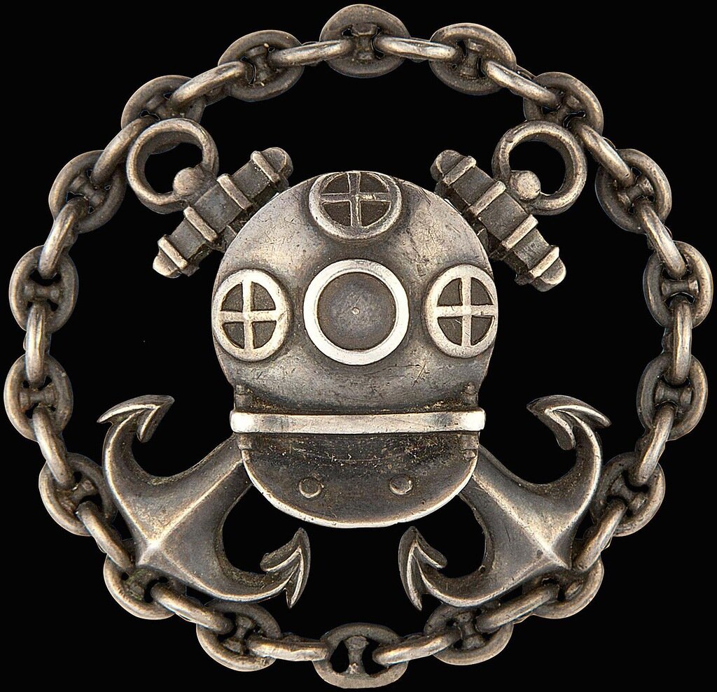 Нагрудный знак об окончании Офицерского класса Водолазной школы