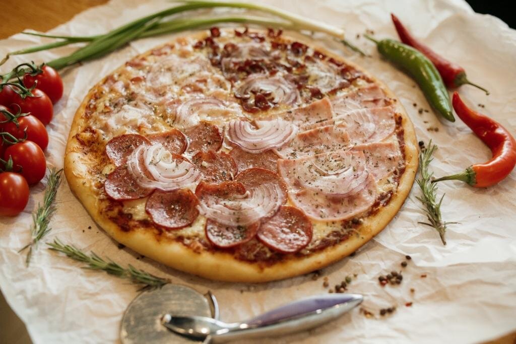 Вкуснейшая пицца 🍕 «Расколбас» во "Вкусном Месте"
