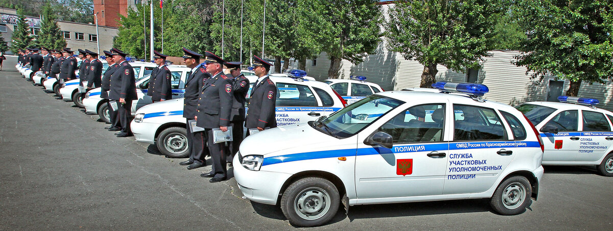 Наставление дпс 725 от 30.09 2022. Полицейская машина ОВД Москва. Лада Калина ППС. Автомобиль участкового уполномоченного полиции. Служебные машины участковых