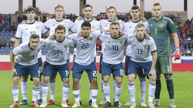 Молодежная сборная России проиграла Австрии (2:3) и не вышла на Евро-2019. Также стало ясно, что России не будет и на олимпийском футбольном турнире 2020 года.