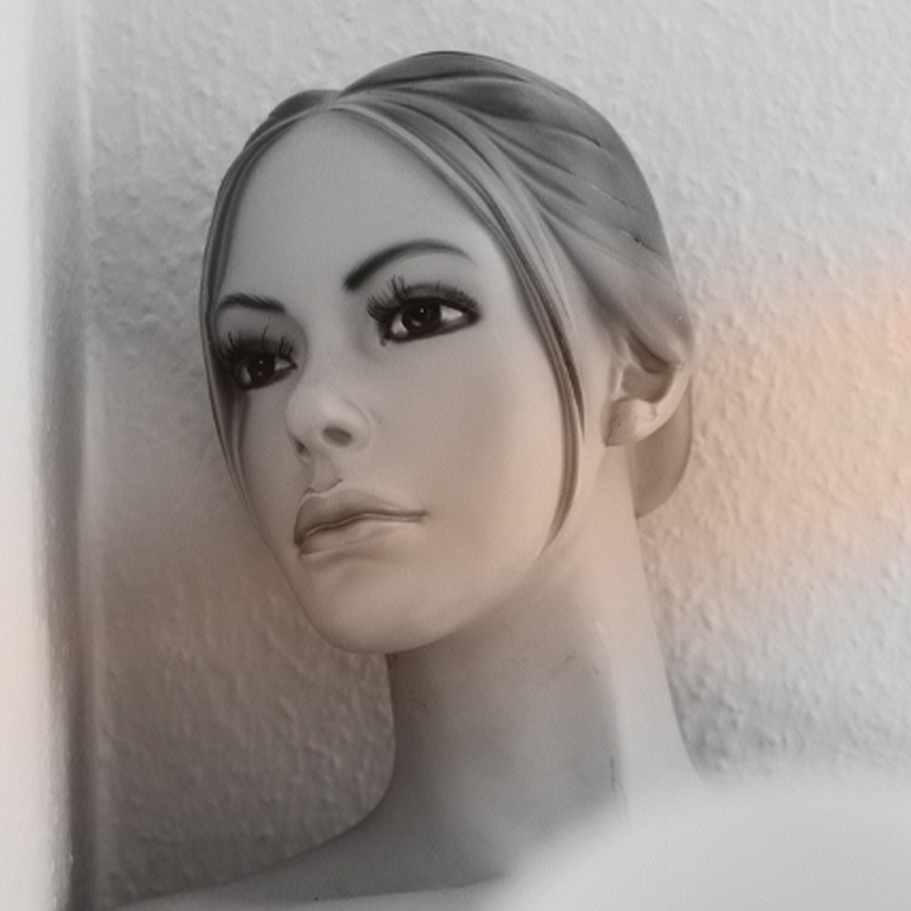 Стереотип о длительном браке можно прогнать в объятиях молодого мужчины