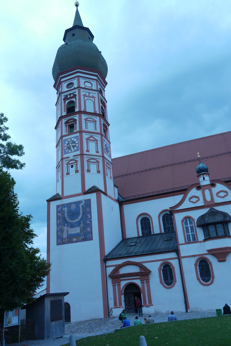 Монастырь Андекс - магнит путешественников и гурманов. Фото автора блога