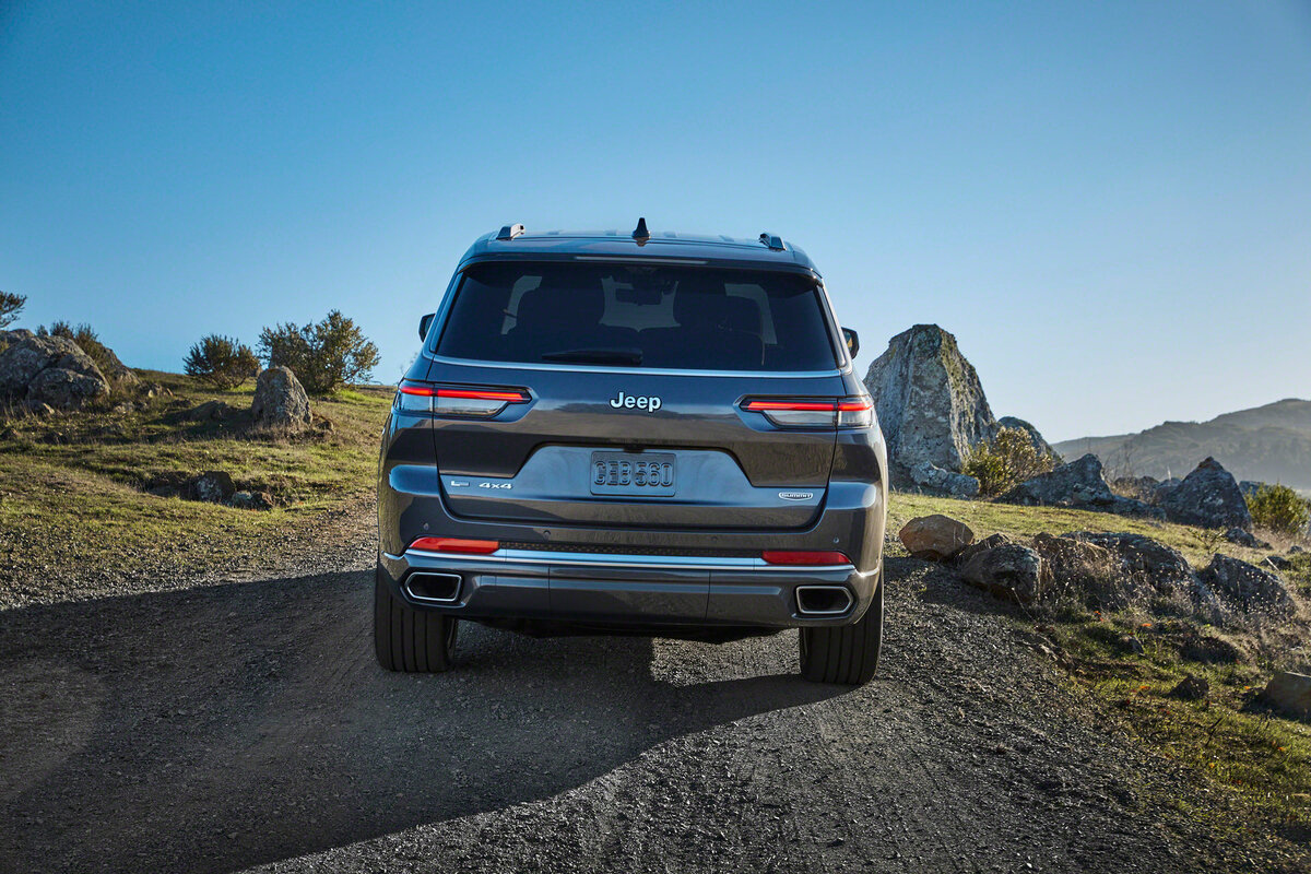 2021 Grand Cherokee L. 7 мест. Замена Крузаку и БМВ Х7?