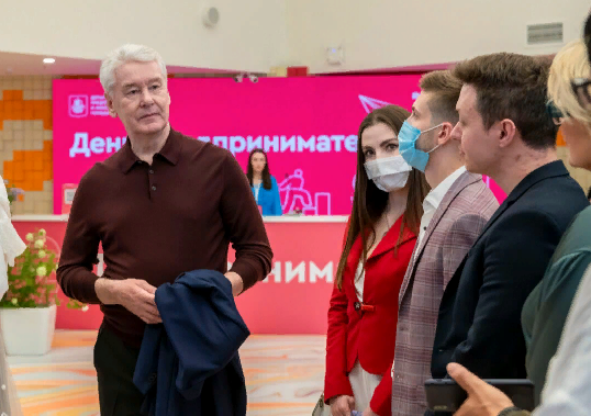 Сергей Собянин поздравил малый и средний бизнес с Днем предпринимателя. Источник: mos.ru