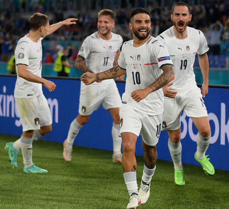 Матч открытия на Евро состоялся. Италия не заметила Турцию, разгромив со счетом 3:0.