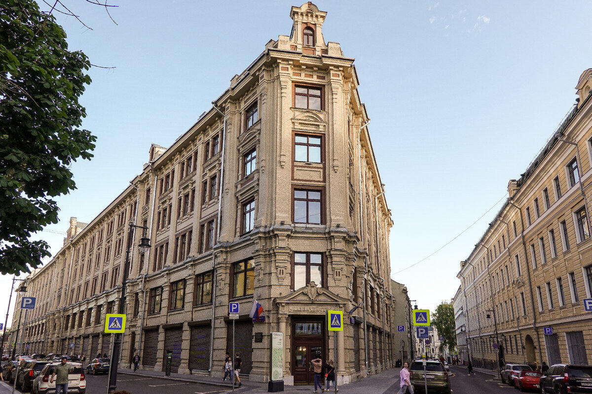 Лучников переулок