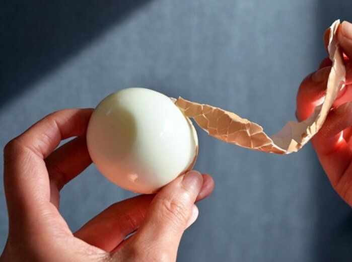 Даже в варке яиц есть свои хитрости и нюансы. Большую роль играют необходимые при варке яиц ингредиенты (да-да!) и грамотная методика.-4