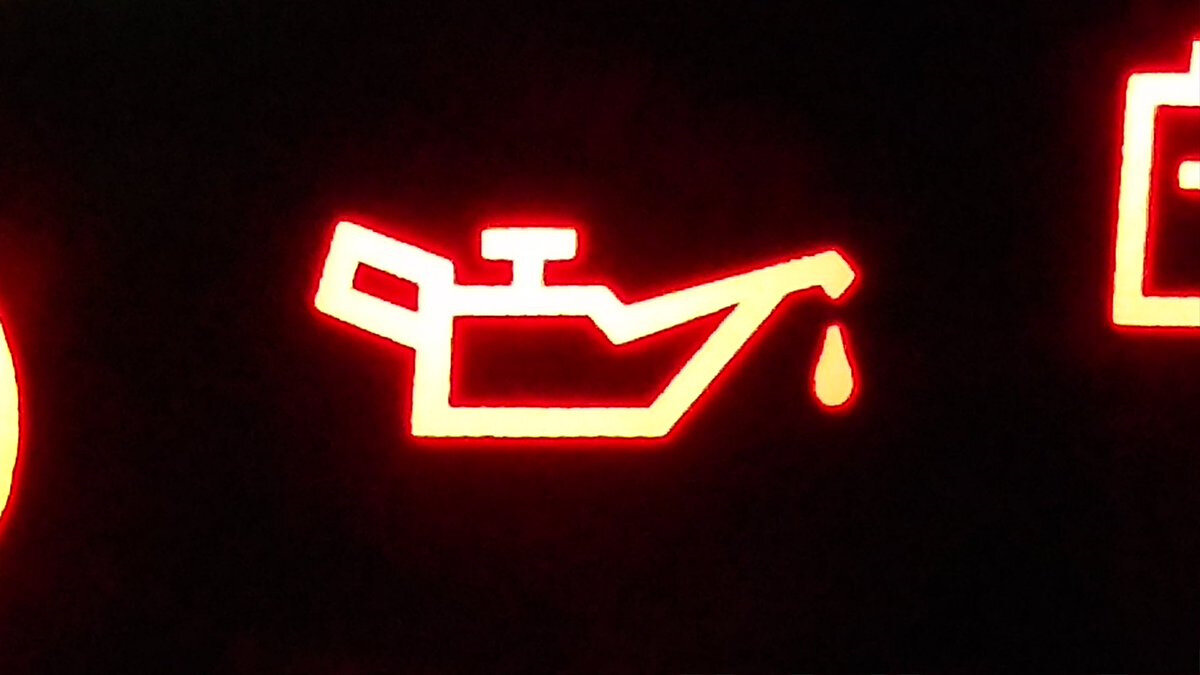 Индикатор масляного давления в моторе