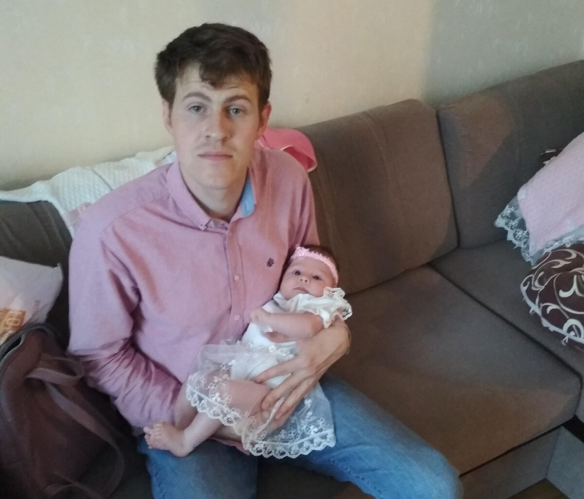 Мой муж с новорождённой дочкой