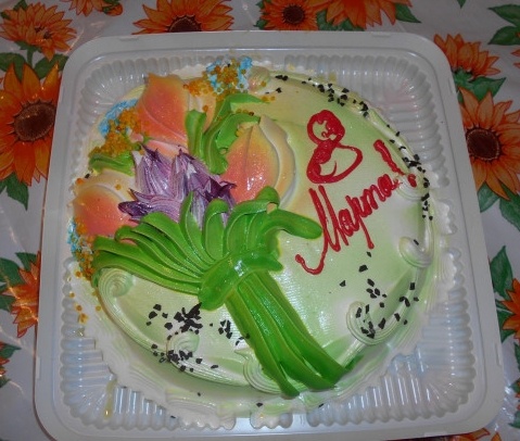 Торт к праздничному столу. Фото автора.