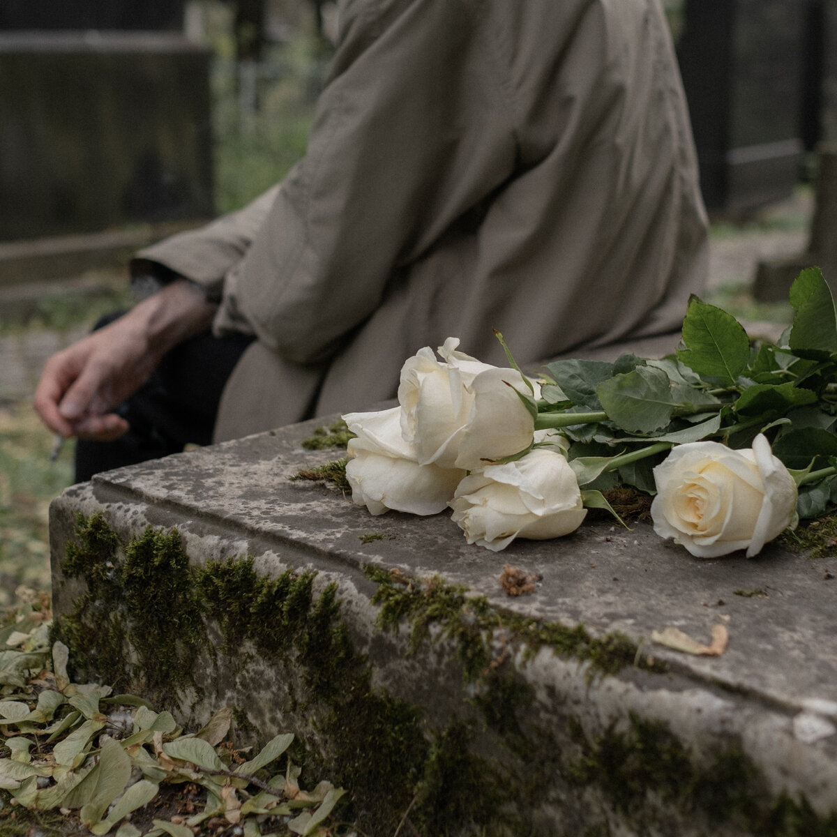 Какие потрясения могут ждать человечество. Sematary Grave man. Священный призыв смертных. Grief.