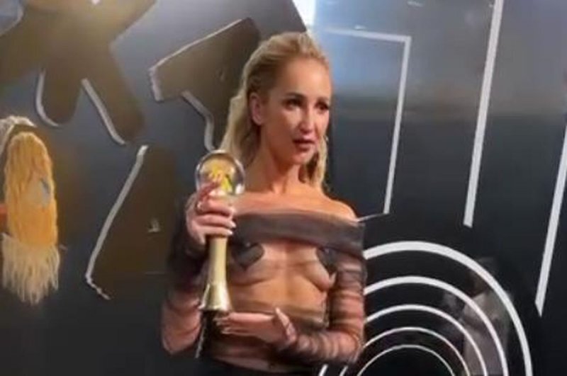 Ольга Бузова на премии «Жара Music Awards». Фото: Телеграм-канал Бузовой.